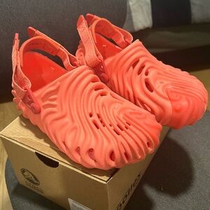 Salehebembury X Crocs